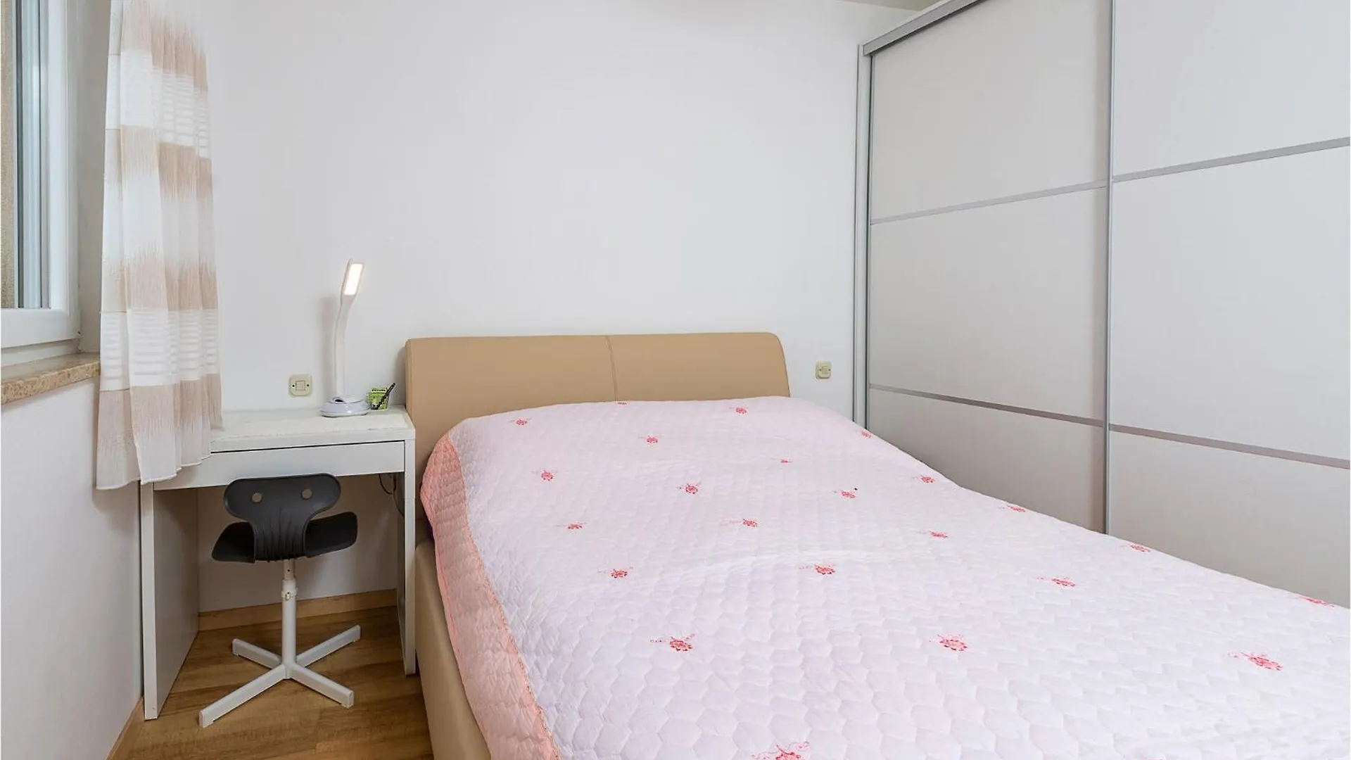 Awesome Apartment In Labin With Kitchen
